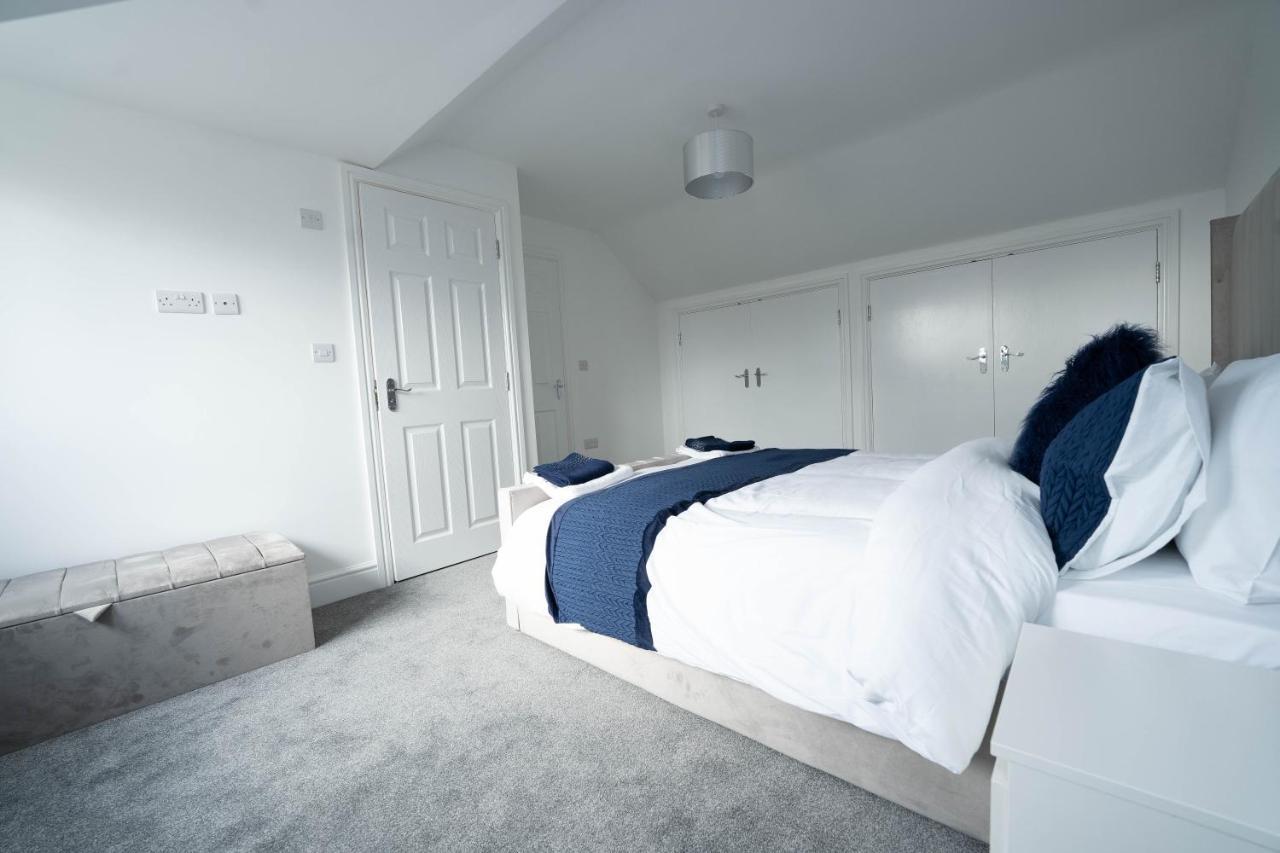 Entire Modern Home With Private Parking For 6/8 Persons Worksop Kültér fotó